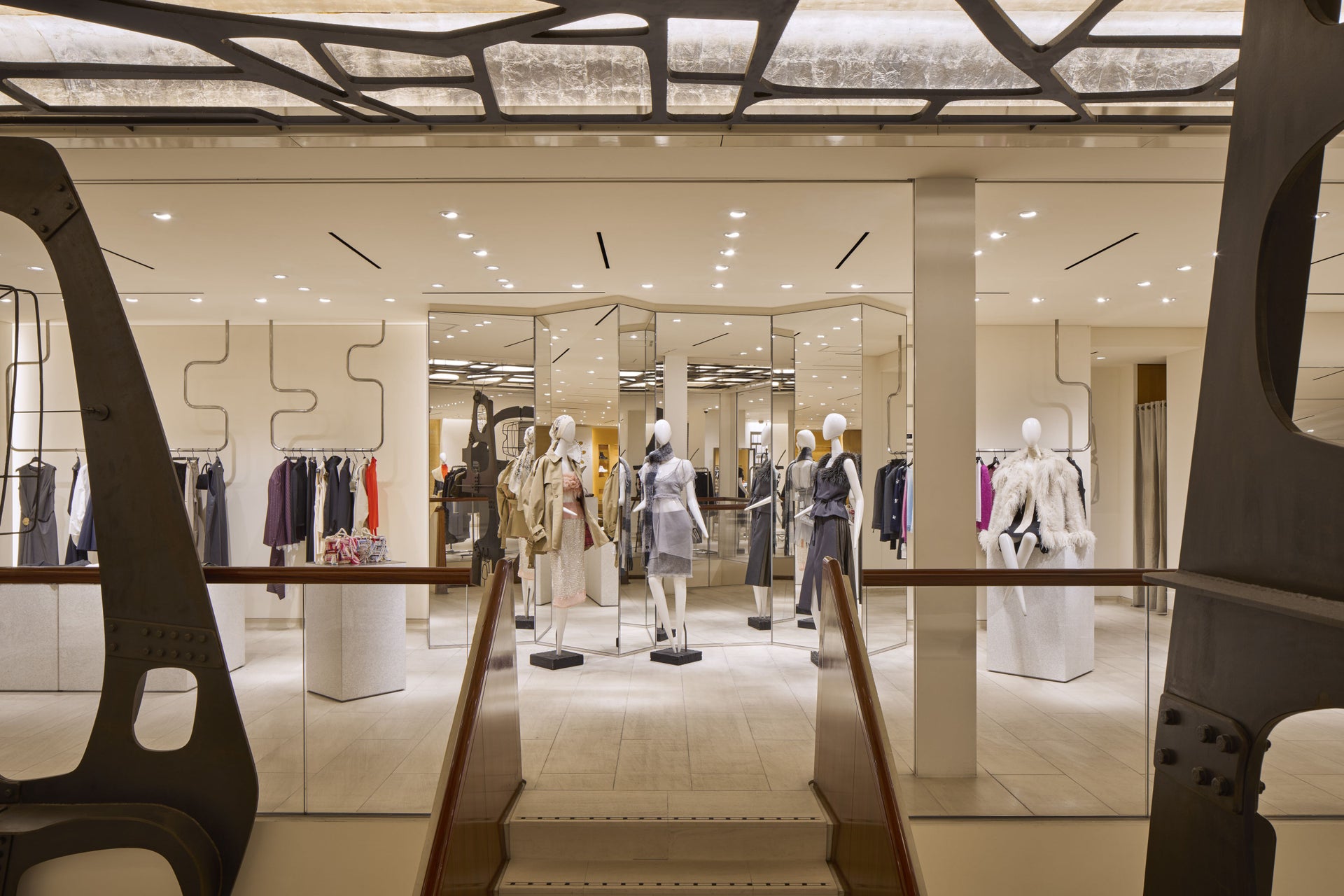 バーニーズニューヨーク銀座本店 1・2階リニューアル